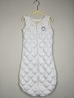 Dreamland Baby Weighted Quilted Sleep Sack white Size LARGE 12-24 MONTH